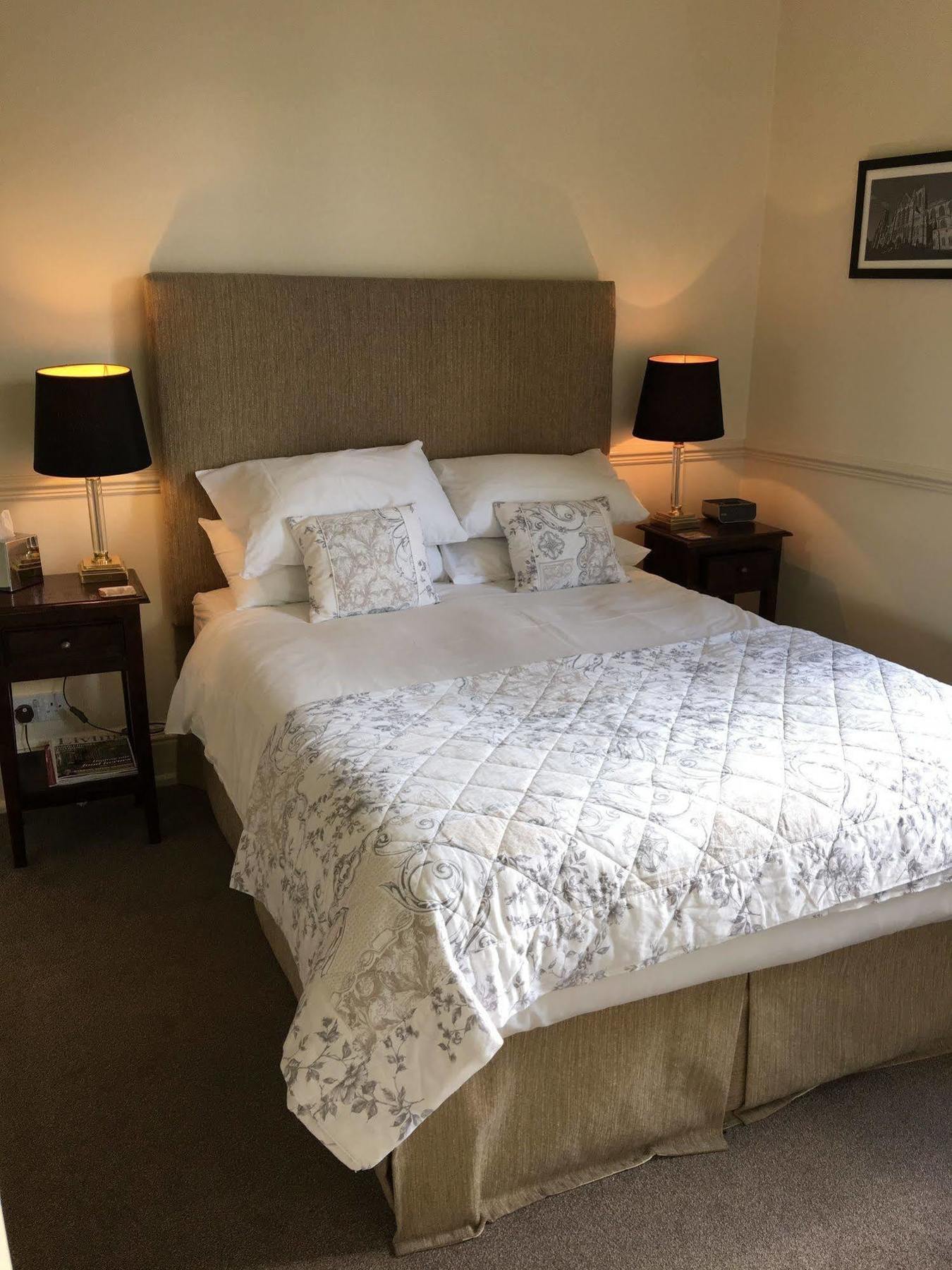 Bishops Guest Accommodation York Exterior foto